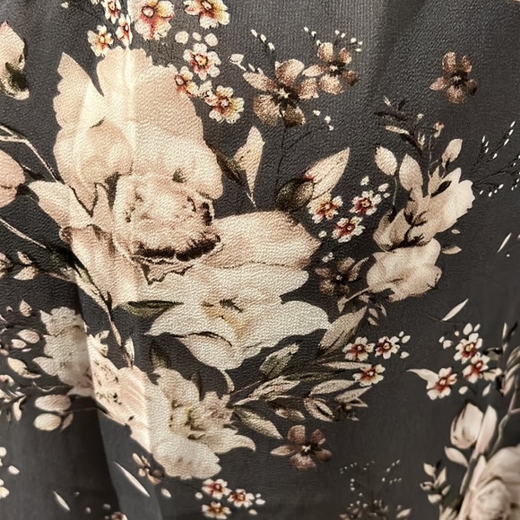 NWOT blouse - Picture 2 of 6